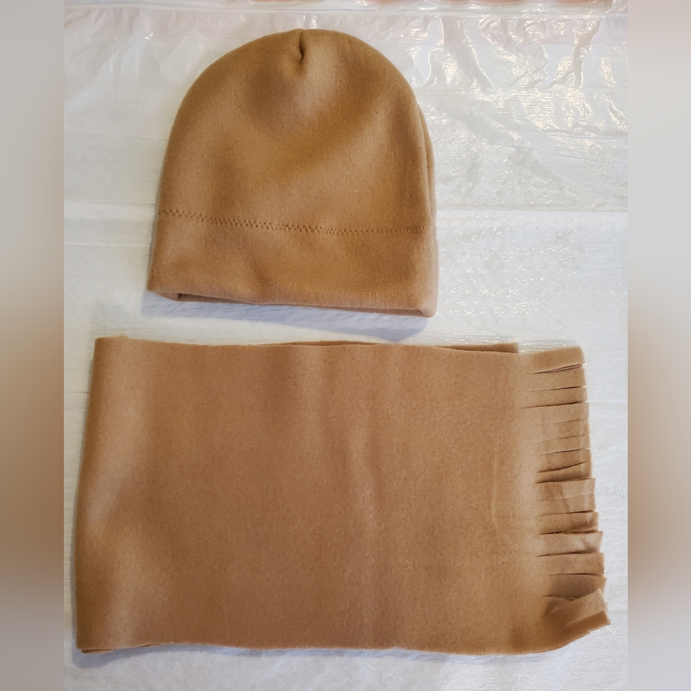 New Tan Fleece Beanie/Scarf set Hand Crafted Adult sz